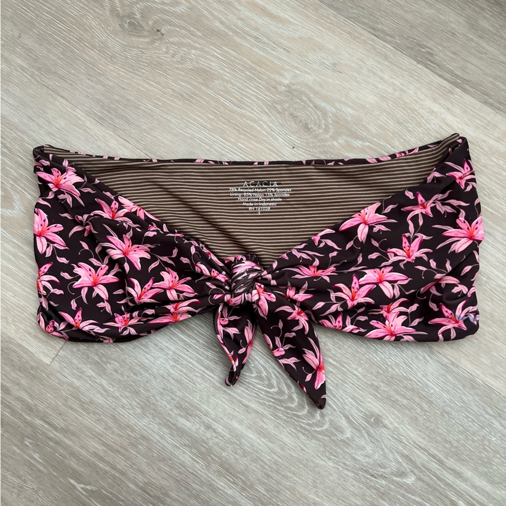 Acacia Madonna Top